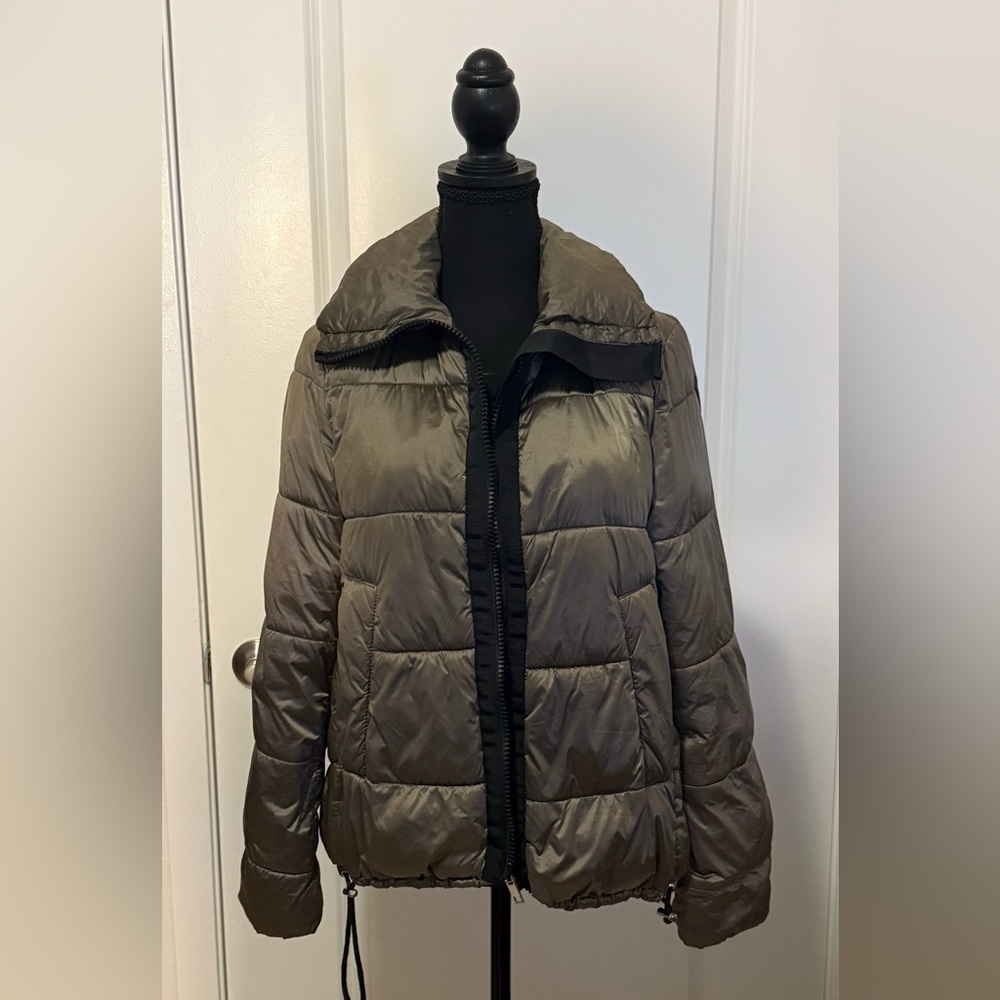 Lightweight jacket